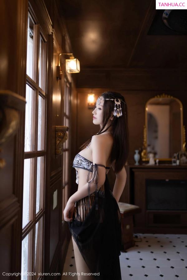   [XiuRen]高清写真图 2024.09.18 No.9172 杏子Yada 美臀性感第24张图片